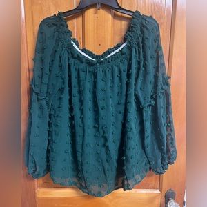 Woman’s off the shoulder blouse size xl